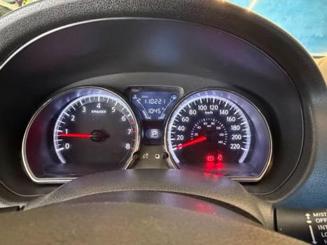 NISSAN Versa Sedan 1.6 16V 4P SV FLEX XTRONIC AUTOM�TICO CVT, Foto 4