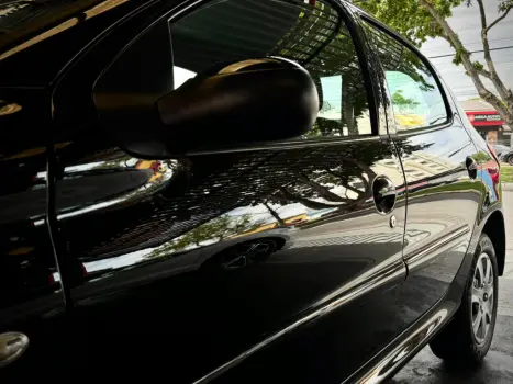 PEUGEOT 207 Hatch 1.4 4P XR FLEX, Foto 2