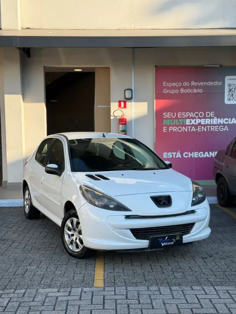 PEUGEOT 207 Hatch 1.4 4P ACTIVE FLEX, Foto 2