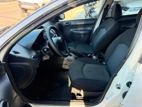 PEUGEOT 207 Hatch 1.4 4P ACTIVE FLEX, Foto 8