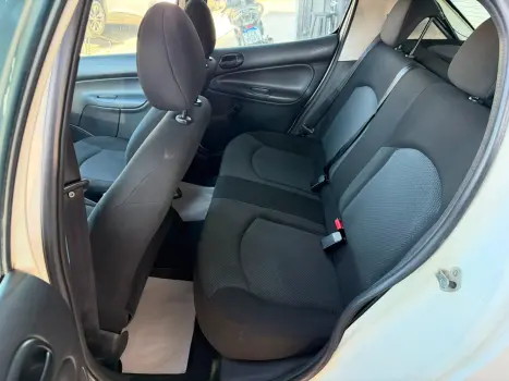 PEUGEOT 207 Hatch 1.4 4P ACTIVE FLEX, Foto 10