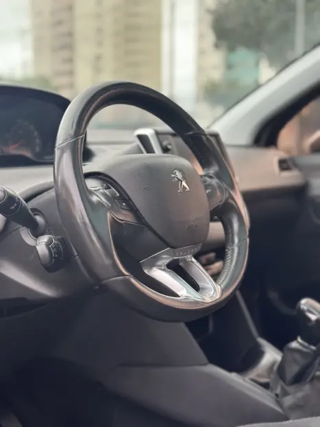 PEUGEOT 208 1.2 12V 4P ALLURE FLEX, Foto 9