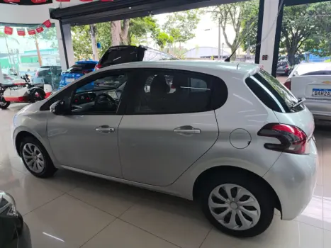 PEUGEOT 208 1.2 12V 4P ACTIVE FLEX, Foto 6