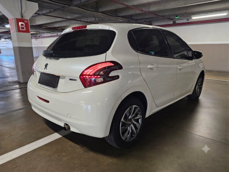 PEUGEOT 208 1.2 12V 4P ACTIVE FLEX, Foto 6