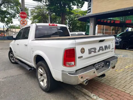 RAM Classic 5.7 V8 32V 4P R/T 4X4 AUTOMTICO, Foto 4