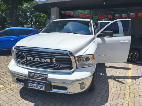 RAM Classic 5.7 V8 32V 4P R/T 4X4 AUTOM�TICO, Foto 4