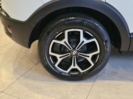 RENAULT Captur 1.3 16V 4P FLEX TCE ICONIC TURBO X-TRONIC AUTOM�TICO CVT, Foto 10