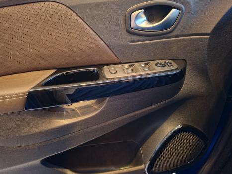 RENAULT Captur 1.3 16V 4P FLEX TCE ICONIC TURBO X-TRONIC AUTOM�TICO CVT, Foto 21