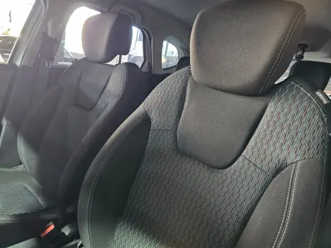 RENAULT Captur 1.6 16V 4P FLEX SCE LIFE X-TRONIC CVT, Foto 9