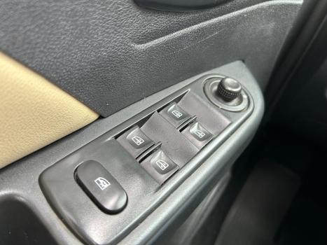 RENAULT Captur 1.6 16V 4P FLEX SCE LIFE X-TRONIC CVT, Foto 5