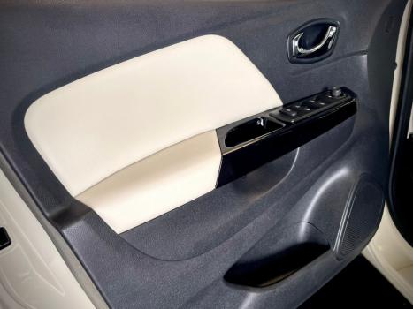 RENAULT Captur 1.6 16V 4P FLEX SCE INTENSE X-TRONIC CVT, Foto 27