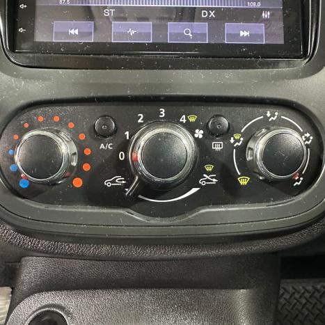 RENAULT Captur 1.6 16V 4P FLEX SCE LIFE X-TRONIC CVT, Foto 12