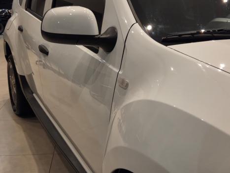 RENAULT Duster 1.6 16V 4P FLEX SCE AUTHENTIQUE X-TRONIC AUTOM�TICO, Foto 7