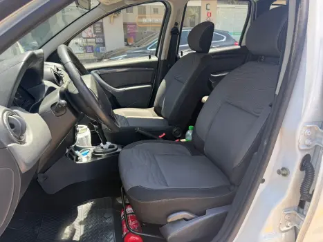 RENAULT Duster 2.0 16V 4P FLEX DYNAMIQUE AUTOM�TICO, Foto 6