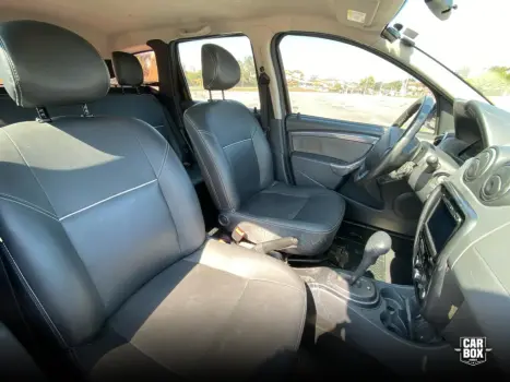 RENAULT Duster 2.0 16V 4P FLEX DYNAMIQUE AUTOM�TICO, Foto 6