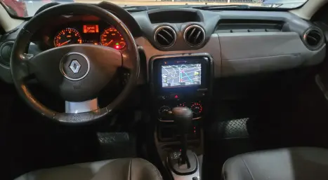 RENAULT Duster 2.0 16V 4P FLEX DYNAMIQUE AUTOM�TICO, Foto 9