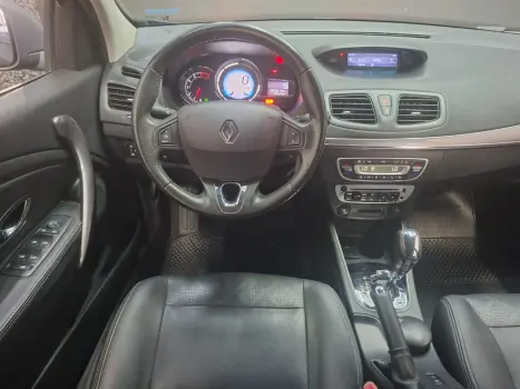 RENAULT Fluence 2.0 16V 4P FLEX DYNAMIQUE AUTOM�TICO, Foto 10