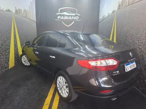 RENAULT Fluence 2.0 16V 4P FLEX DYNAMIQUE AUTOM�TICO, Foto 18