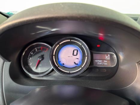 RENAULT Fluence 2.0 16V 4P FLEX DYNAMIQUE PLUS AUTOM�TICO, Foto 17