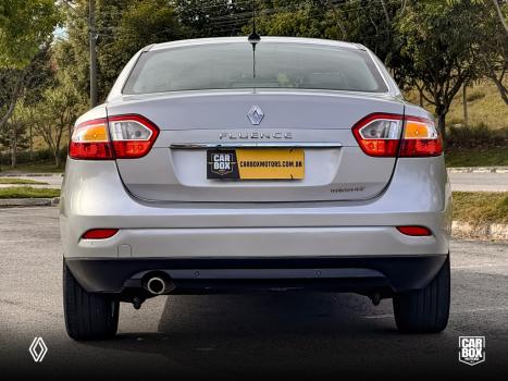 RENAULT Fluence 2.0 16V 4P FLEX PRIVIL�GE AUTOM�TICO, Foto 4