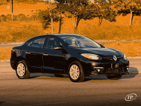 RENAULT Fluence 2.0 16V 4P FLEX DYNAMIQUE AUTOM�TICO, Foto 3