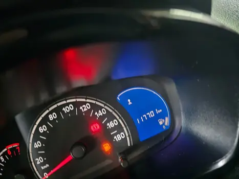 RENAULT Kwid 1.0 12V 4P SCE FLEX OUTSIDER, Foto 10