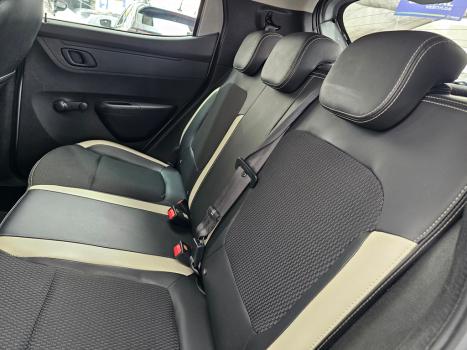 RENAULT Kwid 1.0 12V 4P SCE FLEX INTENSE, Foto 9