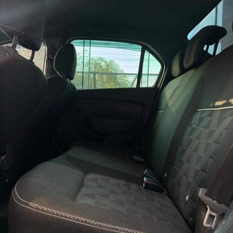 RENAULT Logan 1.0 12V 4P FLEX SCE ZEN, Foto 10