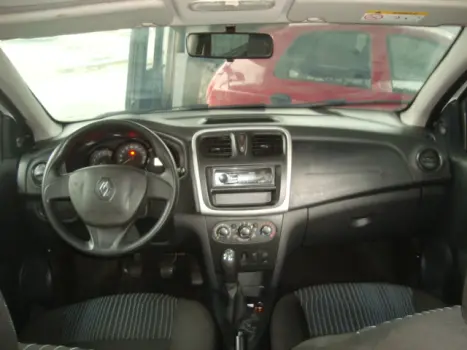 RENAULT Logan 1.0 16V 4P FLEX AUTHENTIQUE, Foto 6