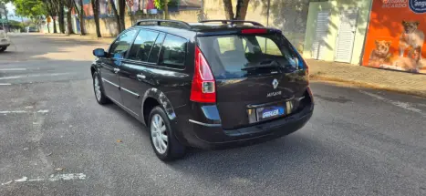 RENAULT Megane Grand Tour 1.6 16V 4P FLEX DYNAMIQUE, Foto 4