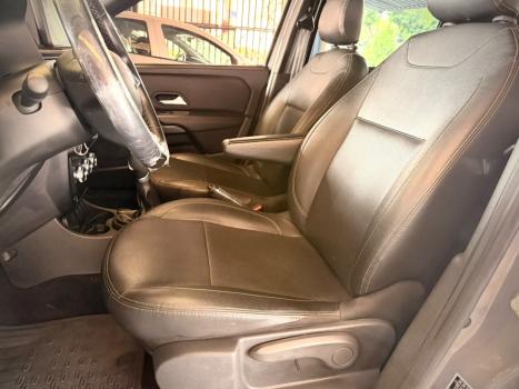RENAULT Oroch 1.3 16V 4P OUTSIDER TURBO TCe AUTOMÁTICO CVT, Foto 14