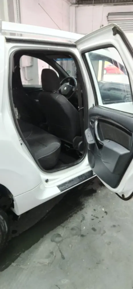 RENAULT Oroch 2.0 16V 4P FLEX DYNAMIQUE, Foto 8 RENAULT Oroch 2.0 16V 4P FLEX DYNAMIQUE, Foto 8