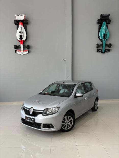 RENAULT Sandero 1.0 12V 4P FLEX SCE EXPRESSION, Foto 8 RENAULT Sandero 1.0 12V 4P FLEX SCE EXPRESSION, Foto 8