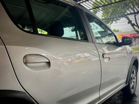 RENAULT Sandero 1.6 16V 4P FLEX SCE STEPWAY DINAMIQUE EASY-R AUTOMATIZADO, Foto 10 RENAULT Sandero 1.6 16V 4P FLEX SCE STEPWAY DINAMIQUE EASY-R AUTOMATIZADO, Foto 10