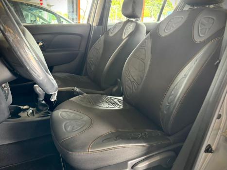 RENAULT Sandero 1.6 16V 4P FLEX SCE STEPWAY DINAMIQUE EASY-R AUTOMATIZADO, Foto 12 RENAULT Sandero 1.6 16V 4P FLEX SCE STEPWAY DINAMIQUE EASY-R AUTOMATIZADO, Foto 12