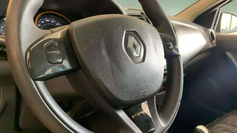 RENAULT Sandero 1.6 16V 4P FLEX STEPWAY AUTOM�TICO, Foto 6
