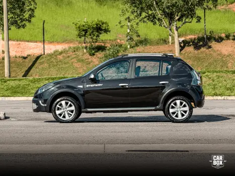 RENAULT Sandero 1.6 16V 4P FLEX STEPWAY AUTOM�TICO, Foto 4