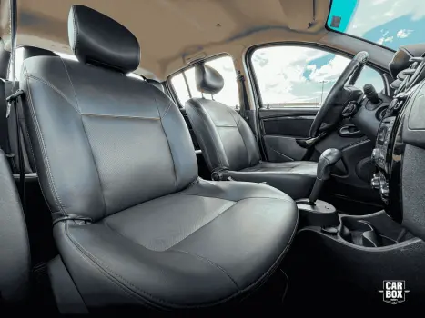 RENAULT Sandero 1.6 16V 4P FLEX STEPWAY AUTOM�TICO, Foto 9