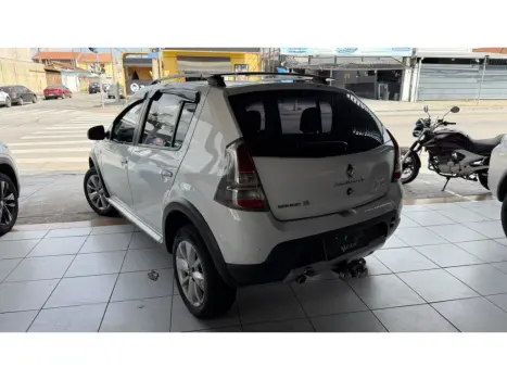 RENAULT Sandero 1.6 16V 4P FLEX STEPWAY AUTOMÁTICO, Foto 4