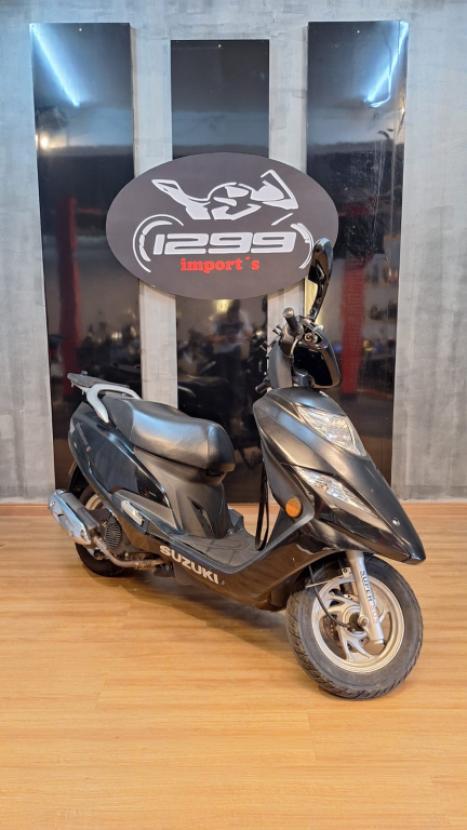 SUZUKI Burgman 125 , Foto 2