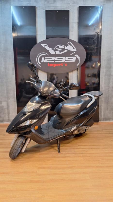SUZUKI Burgman 125 , Foto 4