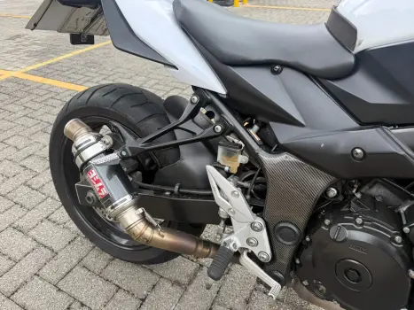 SUZUKI GSR 750 ZA, Foto 12