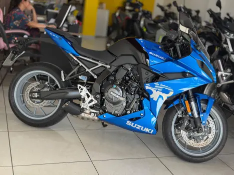SUZUKI GSX-8R , Foto 6