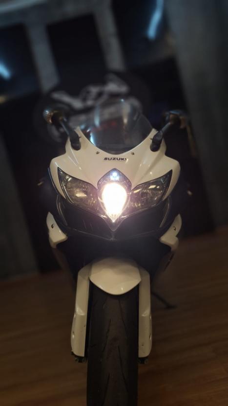 SUZUKI GSX-R 750 W , Foto 3
