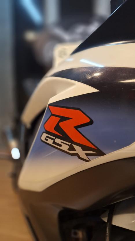 SUZUKI GSX-R 750 W , Foto 5