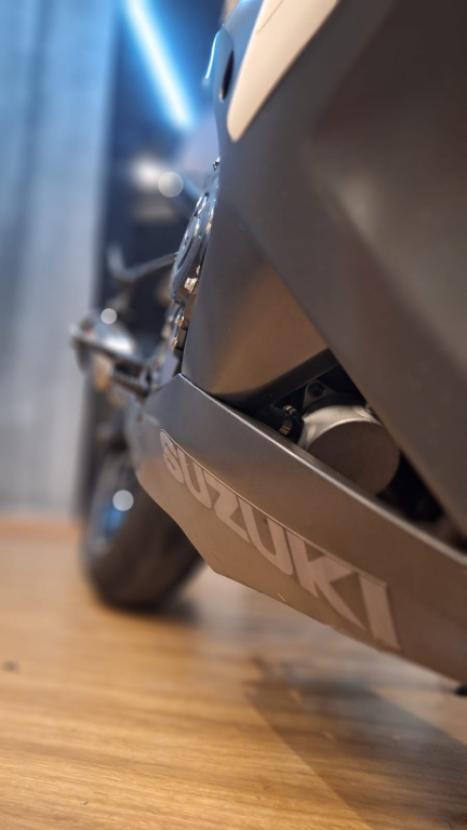 SUZUKI GSX-R 750 W , Foto 10