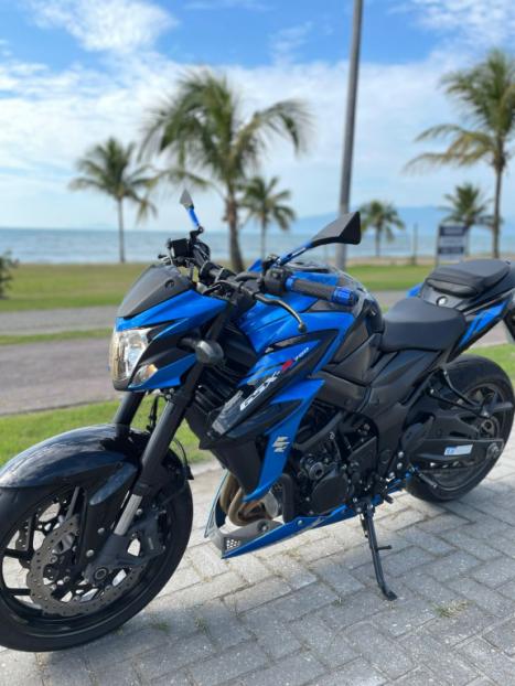 SUZUKI GSX-S 750 ABS, Foto 2