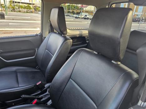 SUZUKI Jimny 1.3 16V 4 ALL 4X4, Foto 9