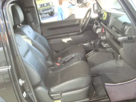 SUZUKI Jimny 1.5 16V SIERRA 4STYLE 4X4 AUTOMTICO, Foto 3