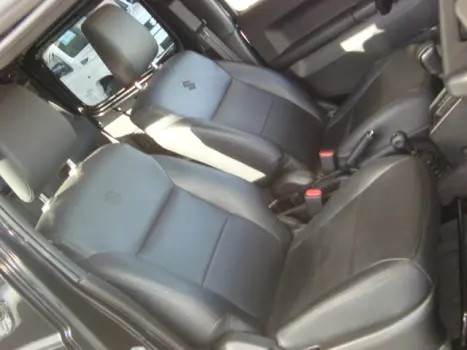 SUZUKI Jimny 1.5 16V SIERRA 4STYLE 4X4 AUTOMTICO, Foto 4
